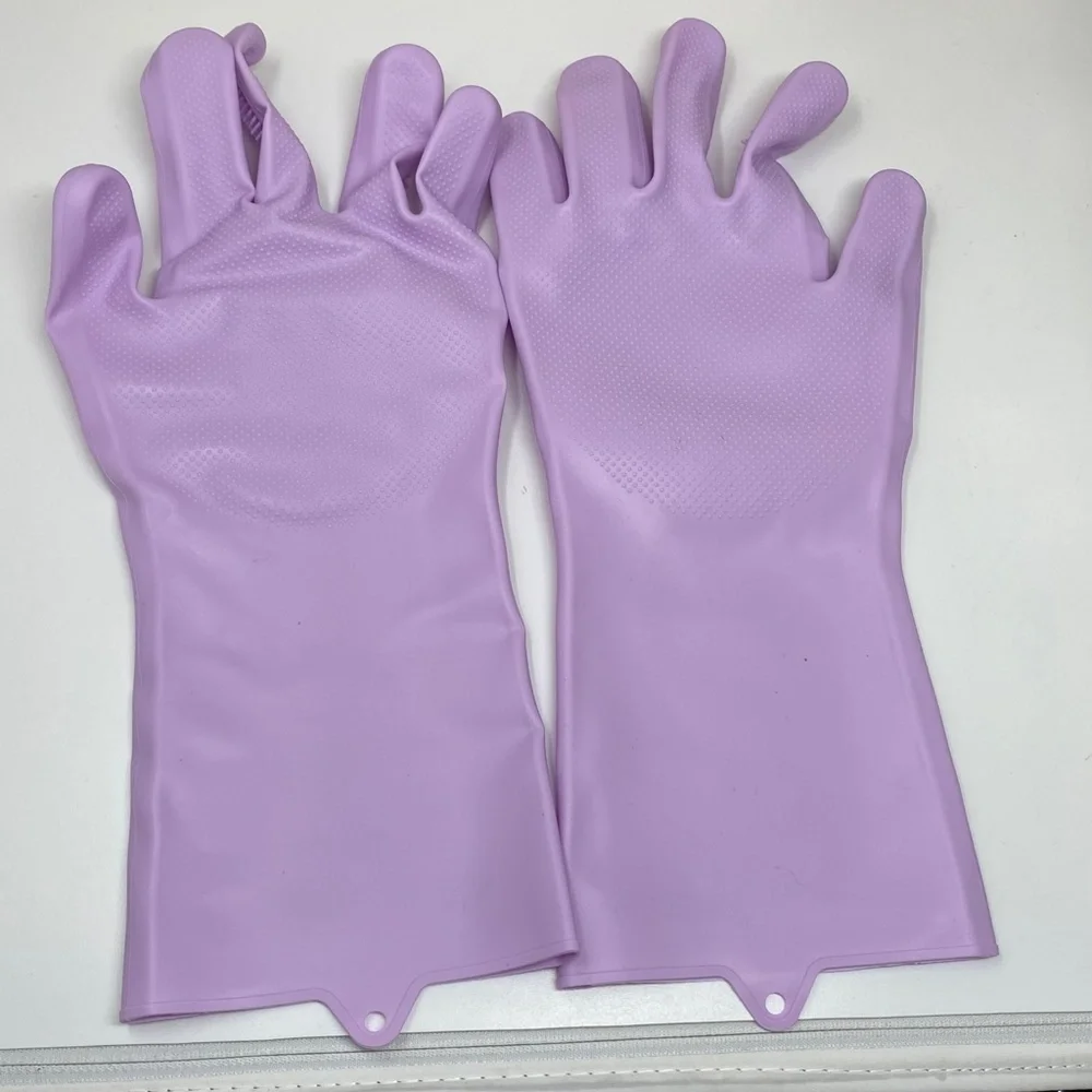 Two Pair Silicone Dog Washing Gloves Purple with Scrubbing Nibs